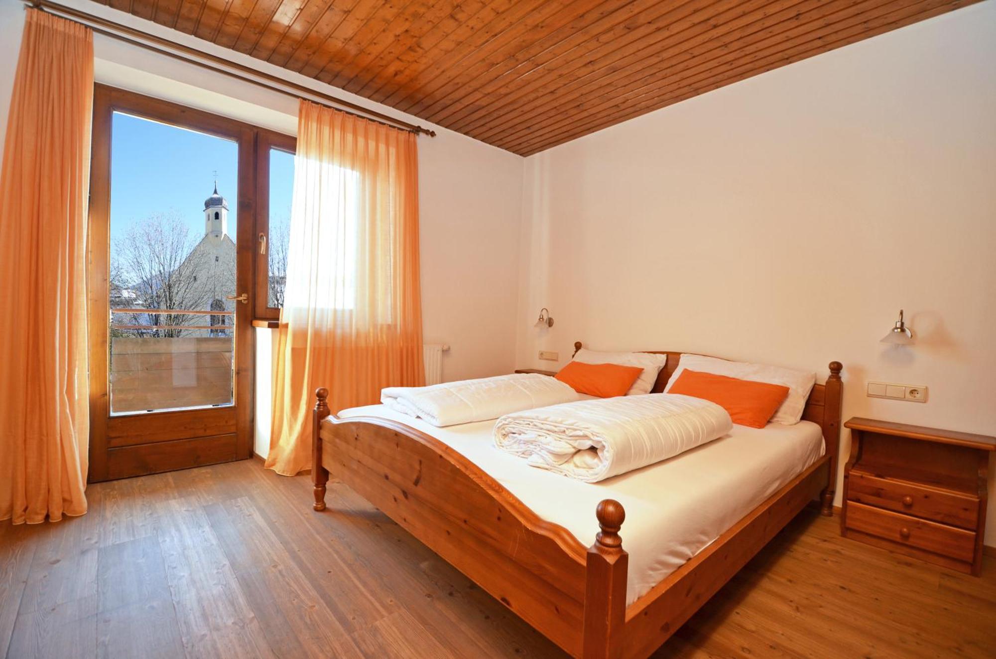 Aurturist Miramonti S Candido San Candido Room photo