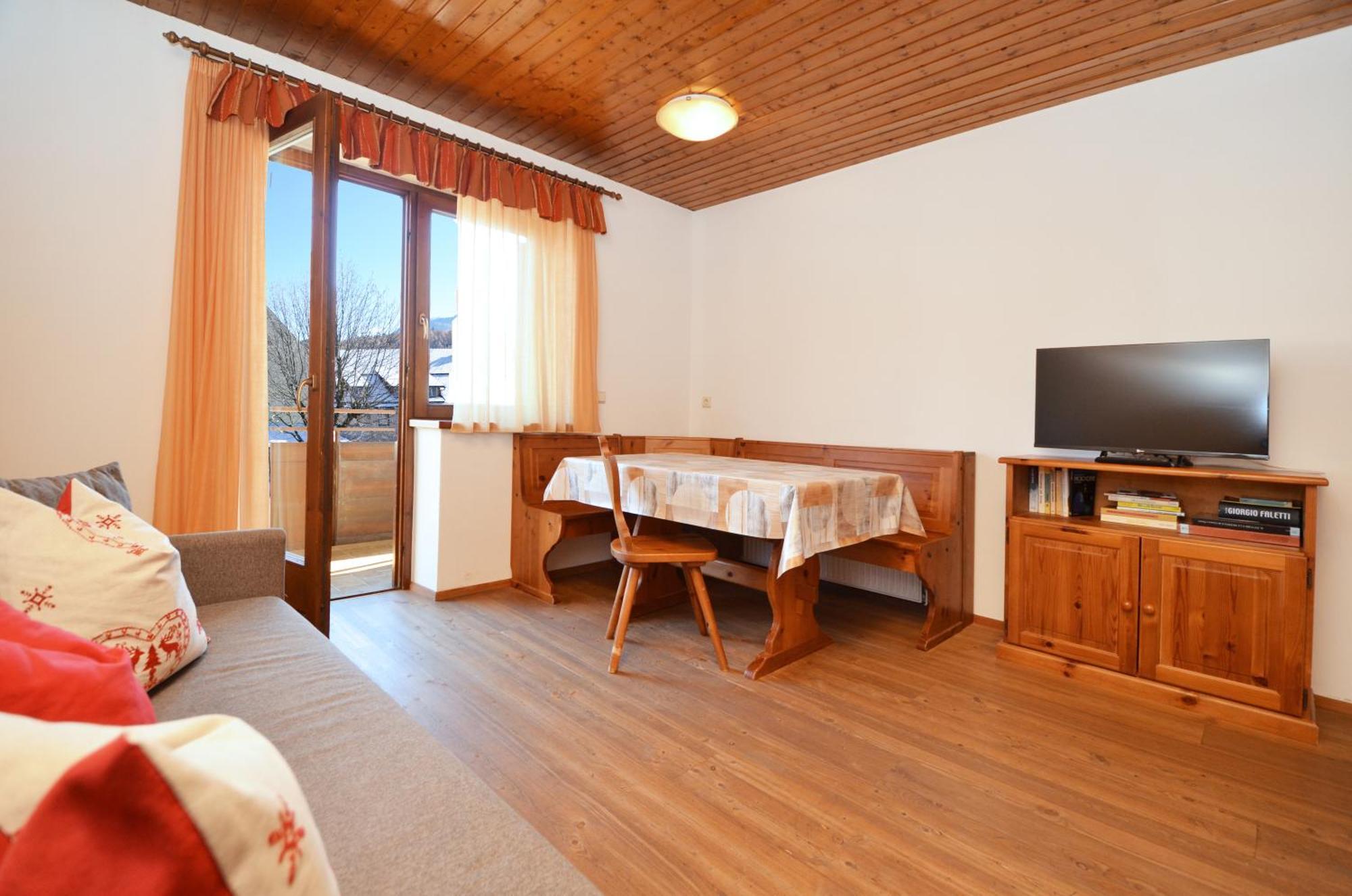 Aurturist Miramonti S Candido San Candido Room photo